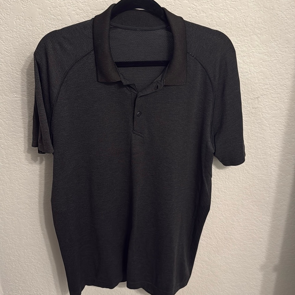 Lululemon Men’s Metal Vent Tech Polo, size Large, black